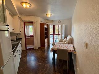 Miete Etagenwohnung  Calle manuel wssell de guimbarda. Piso de un dormitorio en alquiler en  manuel wssell de guimbarda