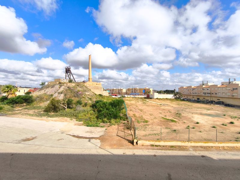 Foto b72bcf2d-a7f7-4320-abb5-1c45b94860a3. Lloguer pis amb aparcament a La Unión Unión (La)