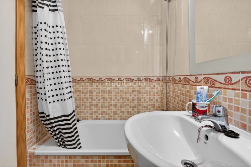 Foto 012dc296-ae55-4c6e-8c0a-8a27e087acc2. Pis amb piscina a El Molino Torrevieja