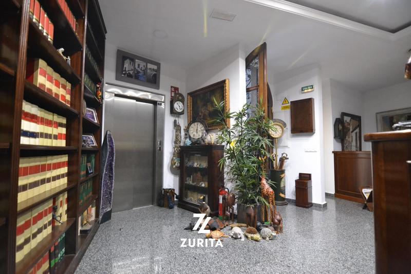 Foto f9264cec-b33f-4354-a2d9-54160490bd04. Bureau avec chauffage dans Centro Córdoba