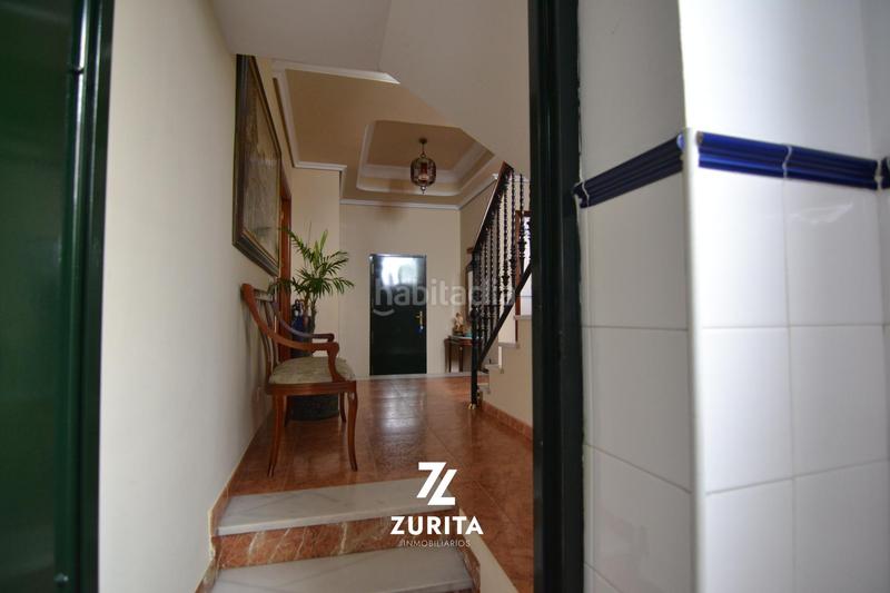 Foto 64ea81f1-16aa-42ae-8519-d8f2d92ef8d6. Casa pareada en calle fuente obejuna 12 casa en esquina con garaje doble, terrazas y patio en los olivos borrachos en Córdoba