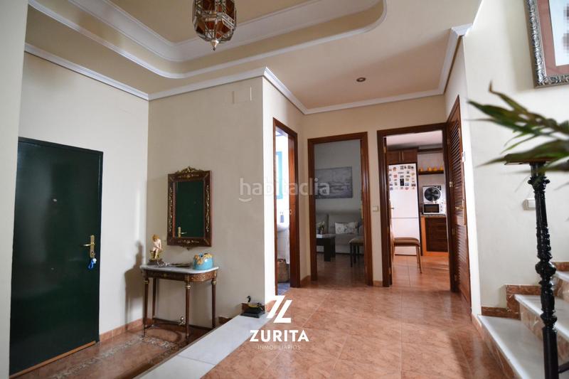 Foto 93927a60-69ed-47dd-9329-9ba332788600. Casa pareada en calle fuente obejuna 12 casa en esquina con garaje doble, terrazas y patio en los olivos borrachos en Córdoba