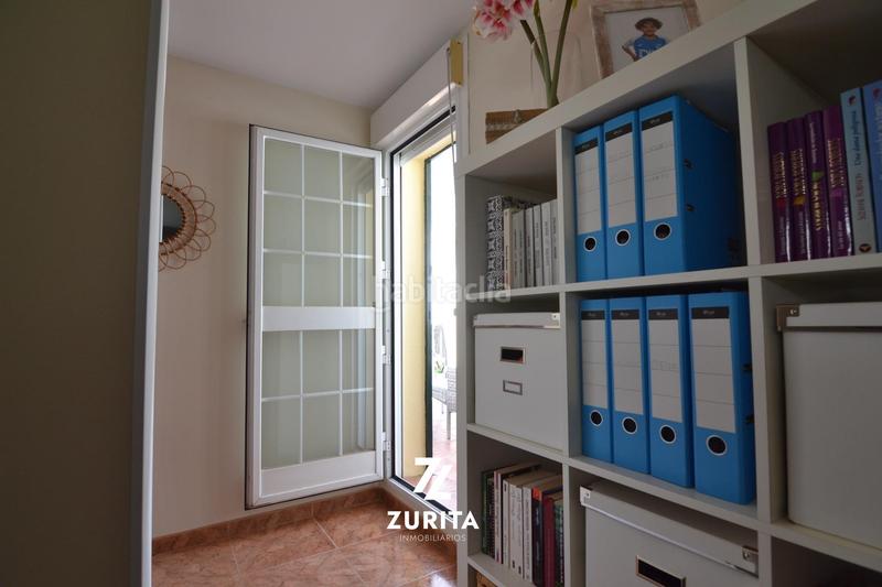 Foto a9bcbb3f-7c43-464f-9401-d3aa07e383de. Casa pareada en calle fuente obejuna 12 casa en esquina con garaje doble, terrazas y patio en los olivos borrachos en Córdoba