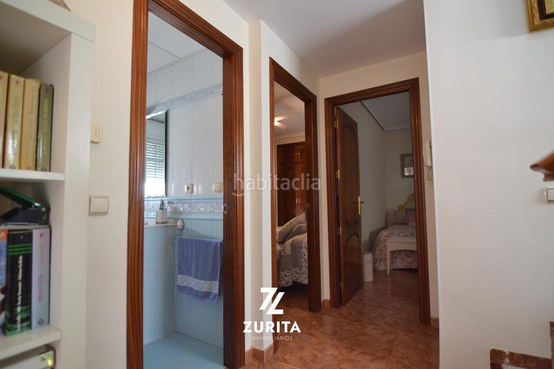 Foto c05ce54f-340d-44de-bfdb-6977a7c8ef57. Casa pareada en calle fuente obejuna 12 casa en esquina con garaje doble, terrazas y patio en los olivos borrachos en Córdoba