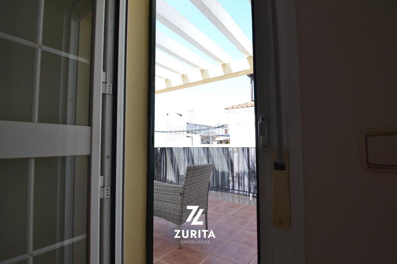 Foto f49be152-f067-4614-9ac1-3f4e225df714. Casa pareada en calle fuente obejuna 12 casa en esquina con garaje doble, terrazas y patio en los olivos borrachos en Córdoba