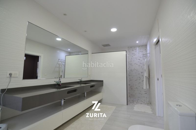 Foto 3754e06a-dab8-4880-894b-568018930780. Casa amb aparcament piscina a Carpio (El)