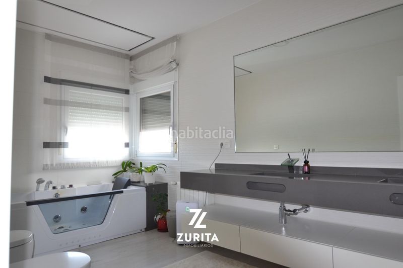 Foto 3a0fa9ad-5638-4b9c-90c4-15a853020e66. Casa amb aparcament piscina a Carpio (El)