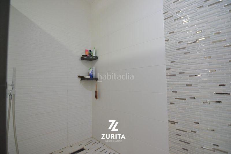 Foto 3b3cf1c8-1ba2-4bf8-b764-828d4a1ed3a5. Casa amb aparcament piscina a Carpio (El)