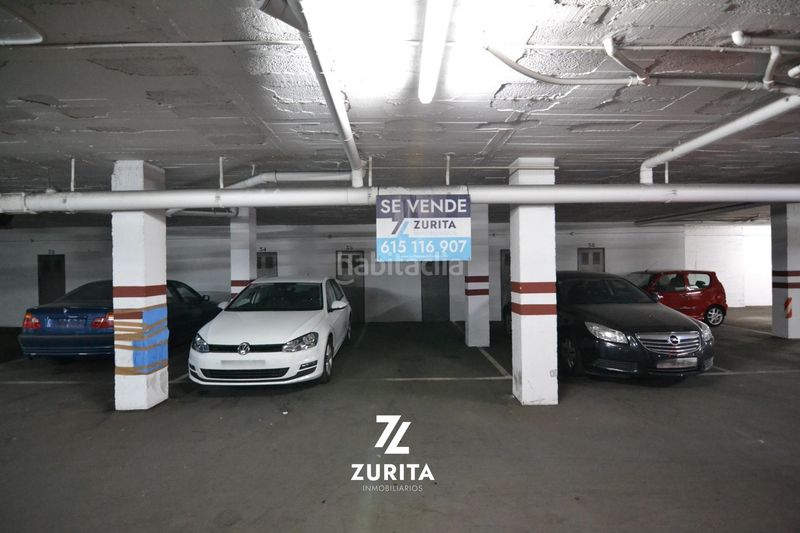 Foto ecdfc66a-66f4-4a50-99b6-78c94fcde9ff. Parking coche en calle del comandante velázquez 3 cochera y trastero en santa rosa en Córdoba