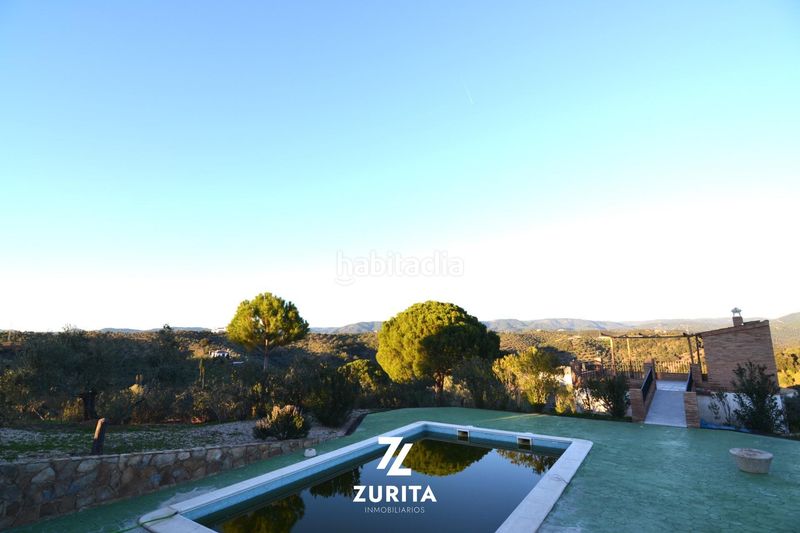 Foto 7ff0eee5-8256-464b-a711-925ba2bdf2ca. Masia amb piscina a Montoro