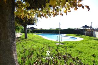 Appartement à Calle escultor freila guevara 12. Piso exclusivo resultado de la unión de dos viviendas, con ampli