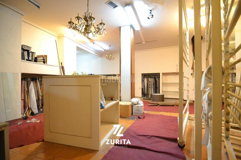Foto 56b67c1e-b83a-49b2-9b62-6010aa7289bb. Alquiler local comercial  con plaza de aparcamiento junto al bulevar en Córdoba