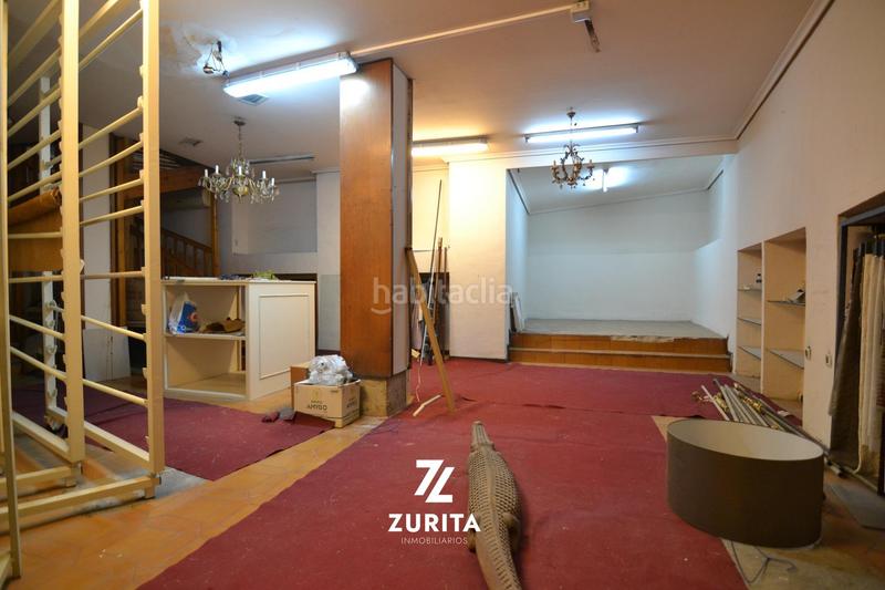 Foto ca7c53f9-52d0-479a-8520-26cc4919b098. Alquiler local comercial  con plaza de aparcamiento junto al bulevar en Córdoba