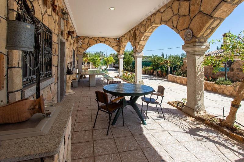 Foto 3aa6692c-7144-4458-b9d8-3fa17be68422. Casa amb aparcament a Novelda