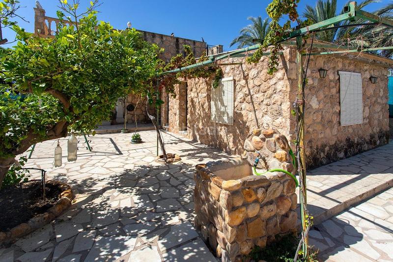 Foto 427a1b17-6431-4fc4-9df3-8006409311ab. Casa amb aparcament a Novelda