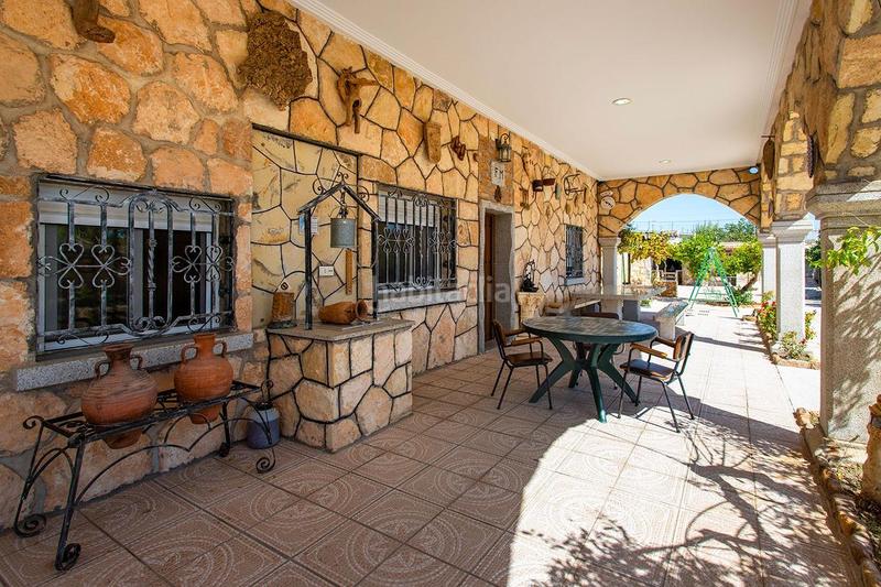 Foto 78873d46-aaf4-4c71-b241-e5e0b0c7c958. Casa amb aparcament a Novelda