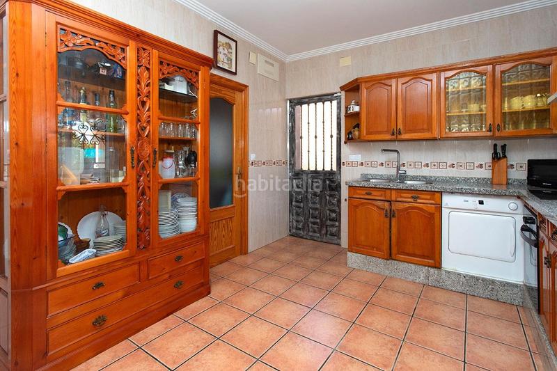 Foto 7aabbd6b-7814-4599-a674-417607597e86. Casa amb aparcament a Novelda