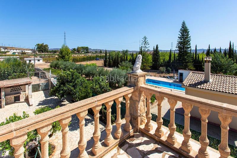 Foto bbde2bc2-ed8f-409d-ac80-7a042a6c4ac8. Casa amb aparcament a Novelda