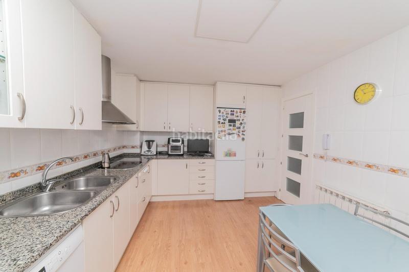 Foto 366f3d2e-a23d-441c-b5cb-439ea49bffba. Semi detached house with parking in Santa Teresa Colmenar Viejo