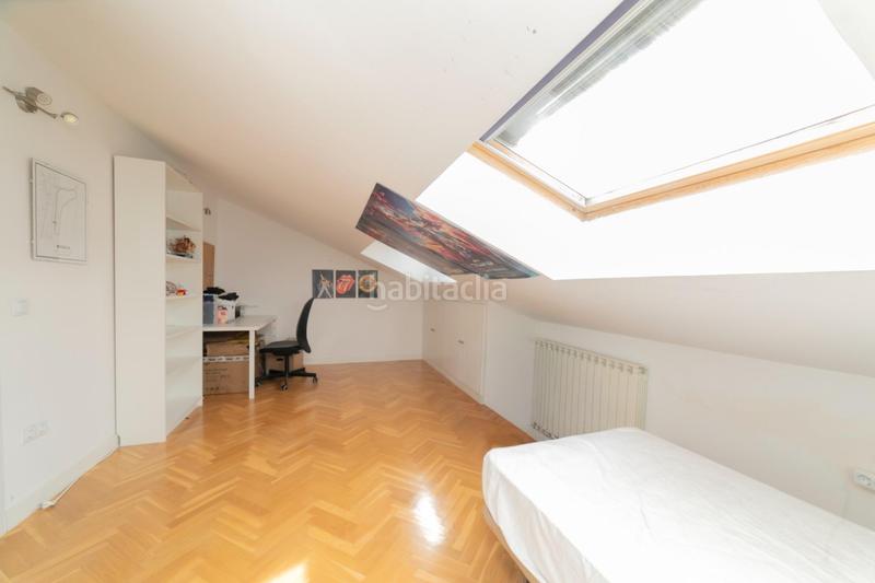 Foto 6ec702f8-cf99-47cb-a8a6-83aa7a27d0a7. Semi detached house with parking in Santa Teresa Colmenar Viejo