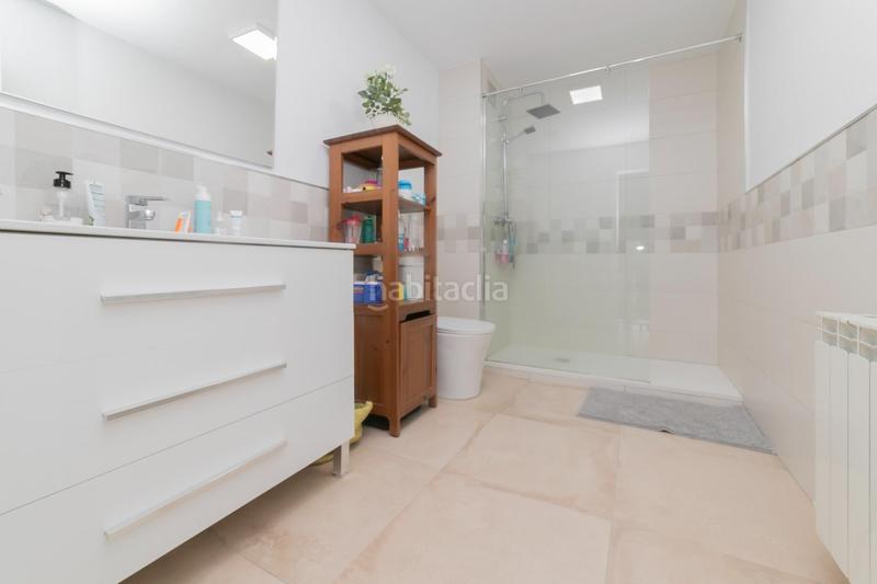 Foto b65dcf5c-29e2-494d-8808-dcb7a7423011. Semi detached house with parking in Santa Teresa Colmenar Viejo