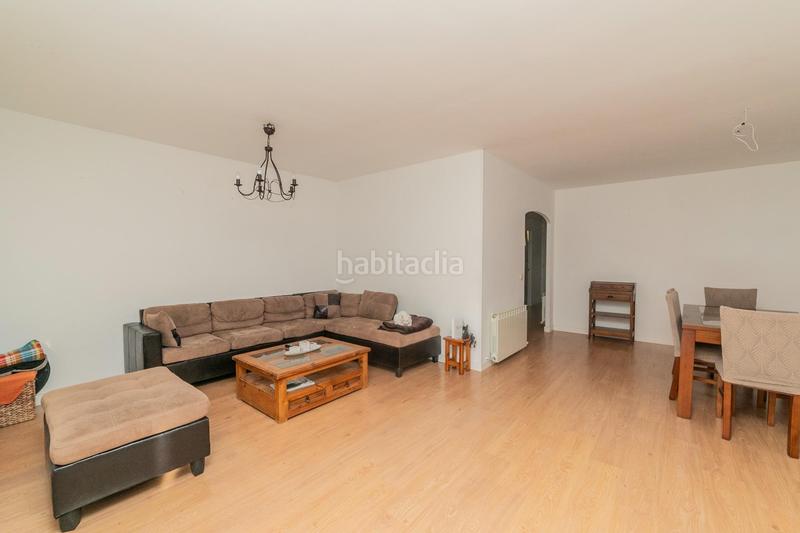 Foto e87b3c50-a291-4fef-8c14-3ed340d3c62b. Semi detached house with parking in Santa Teresa Colmenar Viejo