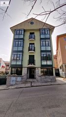 Edifici a Abantos-Carmelitas. Se vende edificio