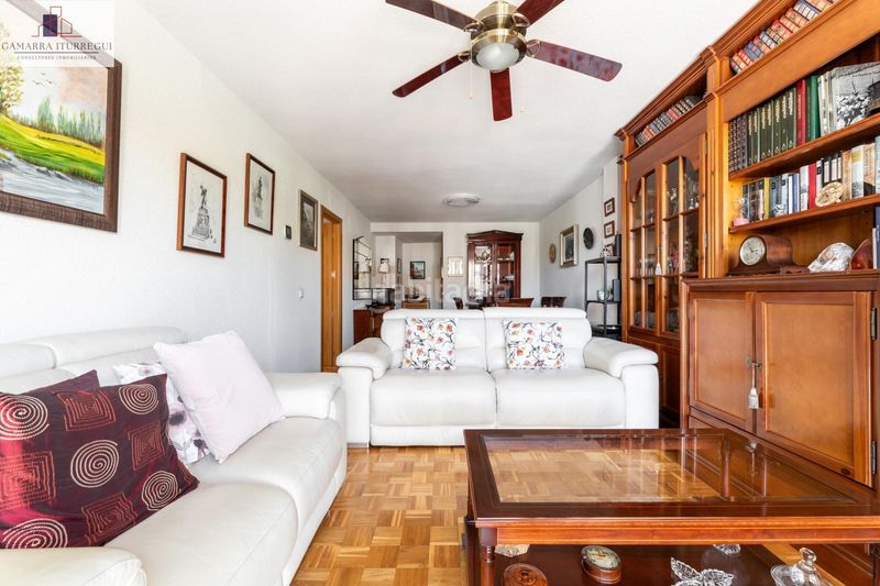 Foto d62f47bb-8ae8-414b-a051-0741b436c51f. Pis amb calefacció aparcament a Segunda Fase Tres Cantos