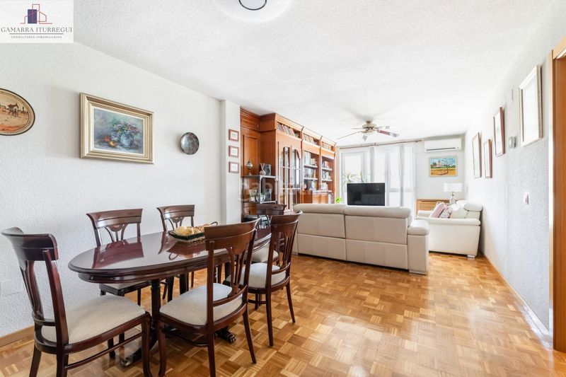 Foto f84aaef3-3f3f-4f9a-bc02-a5066e0ad7e2. Pis amb calefacció aparcament a Segunda Fase Tres Cantos