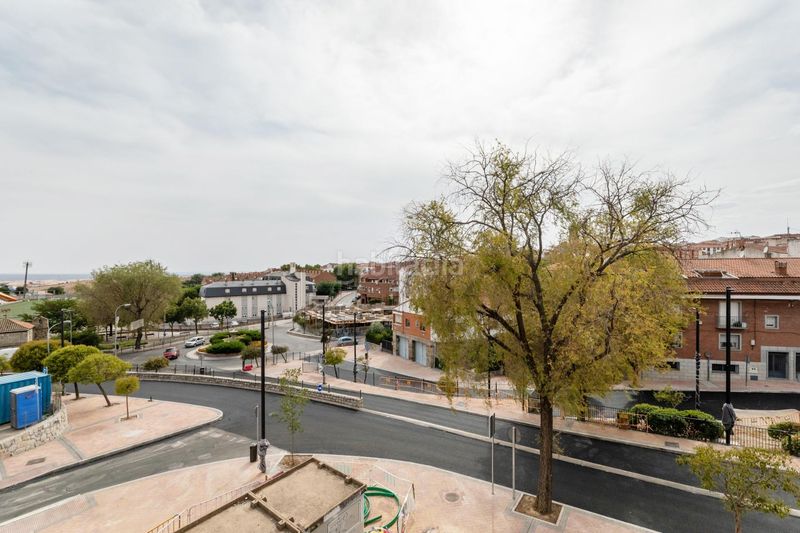 Foto 4392e8ea-d630-4aa5-a6a6-c72ab5835c61. Pis amb calefacció aparcament piscina a Las Vegas-El Pozanco-Adelfillas Colmenar Viejo