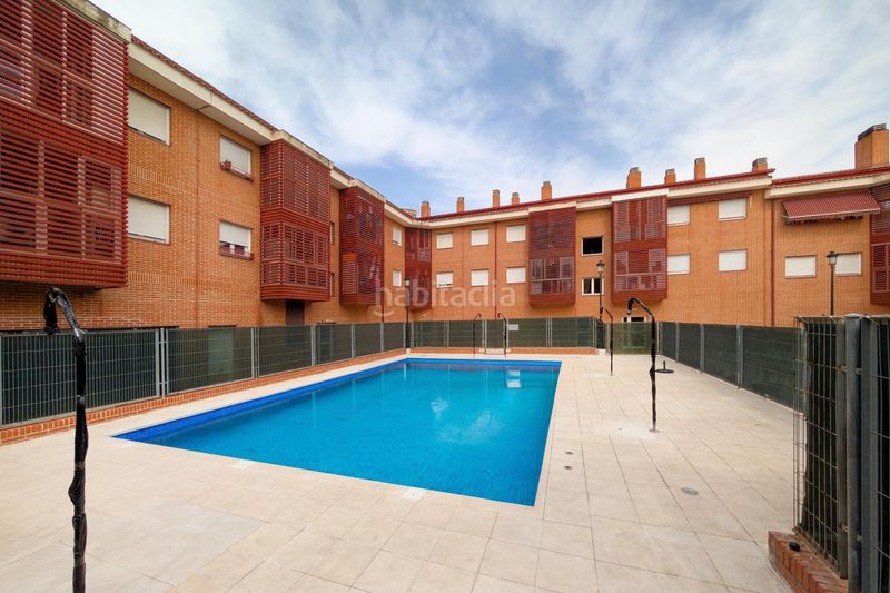 Foto f8a40121-09ec-4db0-90a1-474795bf7a11. Pis amb calefacció aparcament piscina a Las Vegas-El Pozanco-Adelfillas Colmenar Viejo