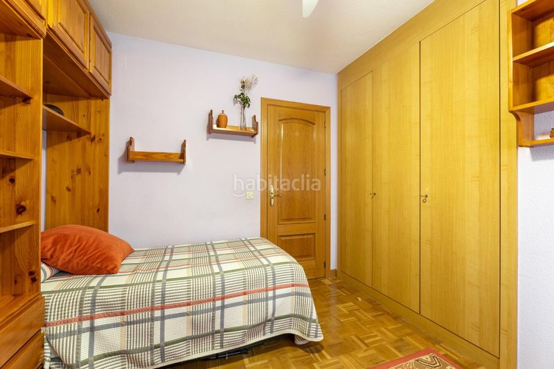 Foto b6e63c5e-a827-4c10-b8de-f9684c28f3d3. Pis amb calefacció aparcament a Segunda Fase Tres Cantos