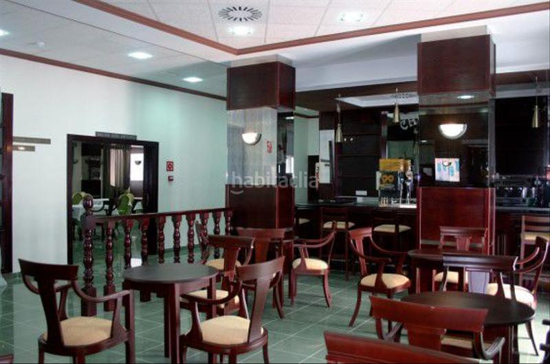 Foto 7f8d67da-b26d-4e6d-9def-040cf350d01d. Édifice dans Campello Playa Campello (el)