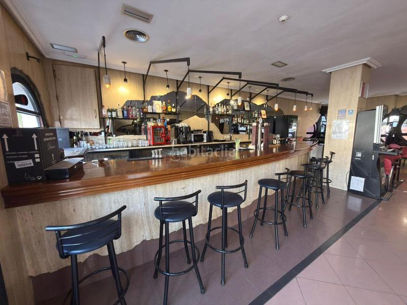 Foto 341f9016-b0b1-40f3-93ba-4127ce879c13. Pas-de-porte local commercial dans Campello Playa Campello (el)