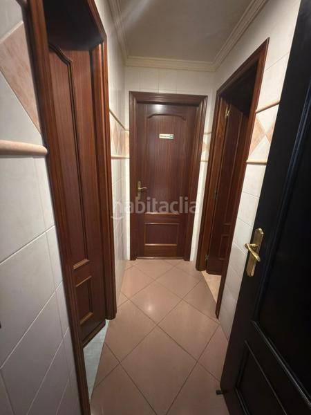 Foto 3a1acb6c-baaa-45eb-b22d-06af8a46b05f. Traspaso local comercial local com. en traspaso en playa. en Campello (el)