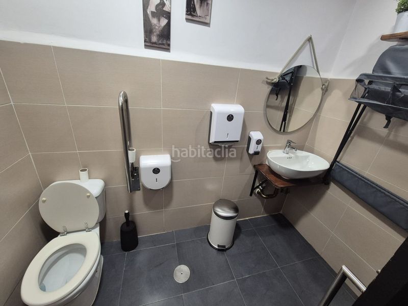 Foto d73d73c7-125b-463f-badb-0c70e89cc644. Traspàs local comercial a Campello Playa Campello (el)