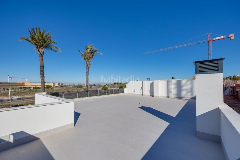 Foto aaf460db-ba48-4f99-870a-2fffad17e495. Xalet amb aparcament piscina a Parque Acuático - Sector 25 Torrevieja