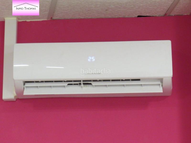 Foto 19bf3d52-498c-40a0-b281-ded2e869bcf8. Pas-de-porte local commercial dans Campello Pueblo Campello (el)