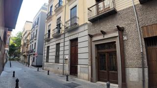 Location Rez-de-chaussée  Ancha de la virgen. Alquiler de estudio en calle ancha de la virgen