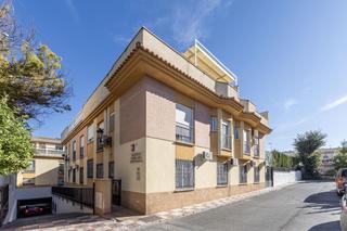 Pis  Álvarez quintero. Piso en venta en calle álvarez quintero, ogijares