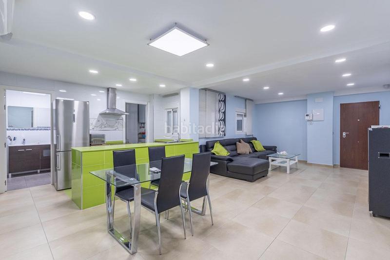 Foto 70abbac2-fe2b-47b9-a043-1a11bfcbc311. Piso en Camino de Ronda Granada