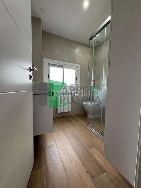 Foto 8e8ed482-cbb2-4491-bf33-f3322efe3403. Piso en Centro Ourense