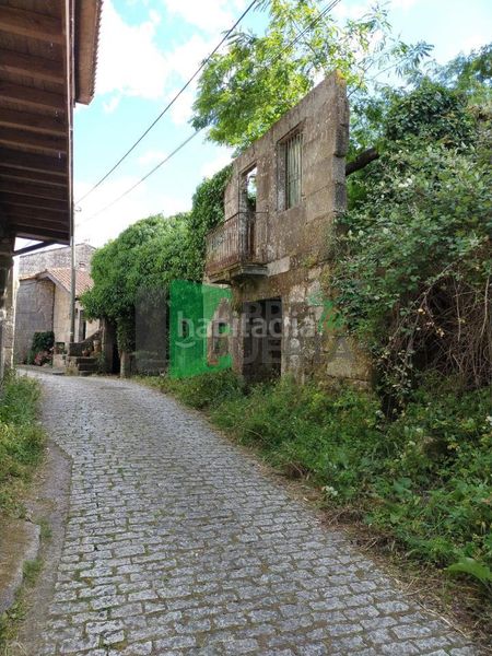 Foto 5ab15496-6a0f-4c2e-9a50-e0aa4c07fbe5. Casa a Leiro