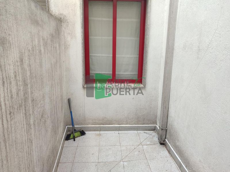 Foto 545d935c-0ec2-41a6-a6e1-bbb361cd6bff. Pis amb calefacció aparcament a Barrocanes Ourense