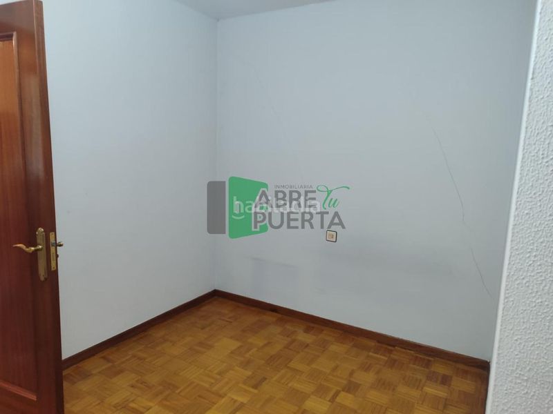 Foto b1db5025-e3b4-4d27-9e34-0c3ed3829d2d. Pis amb calefacció aparcament a Barrocanes Ourense