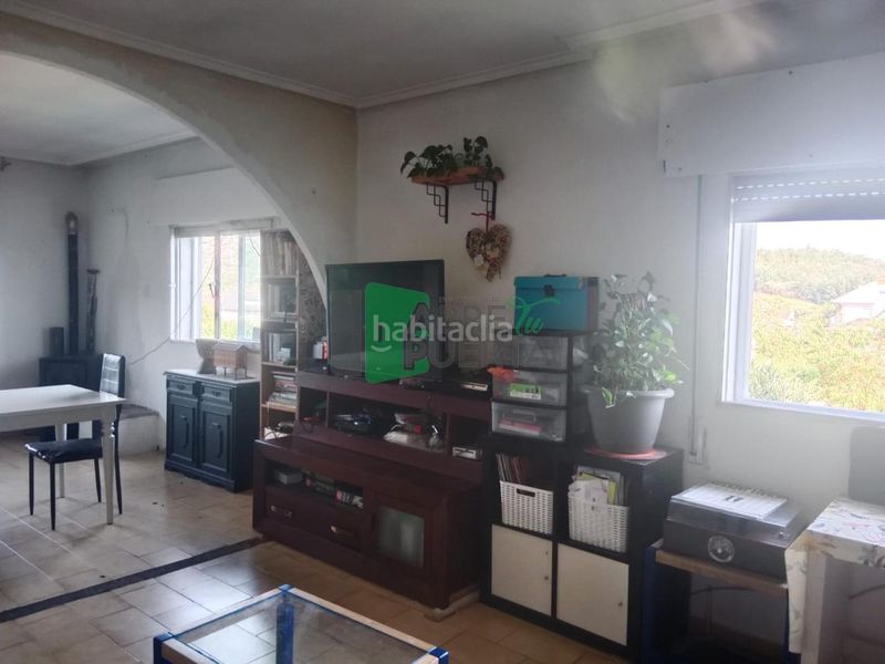 Foto 596641b3-10b7-4d98-9be8-d4d6ba3e55d6. Casa amb calefacció aparcament a Leiro