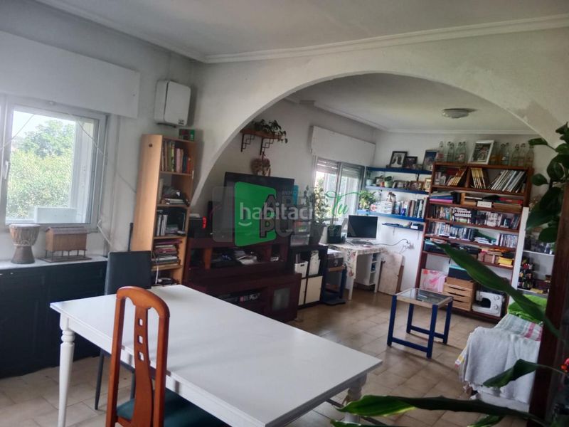 Foto ab5cb9ea-8b9a-41f8-a509-c6f90c1d7514. Casa amb calefacció aparcament a Leiro
