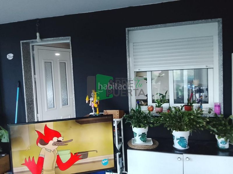 Foto b0b285e9-dea7-4e58-8ffe-8b72fcb6f257. Casa amb calefacció aparcament a Leiro