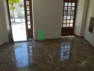 Lloguer Local Comercial a Pobra de Trives (A)