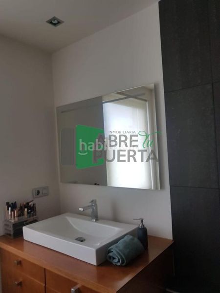 Foto 039cbbb2-ca67-413d-89b6-c9434f60ce50. Xalet amb calefacció aparcament piscina a Merca (A)